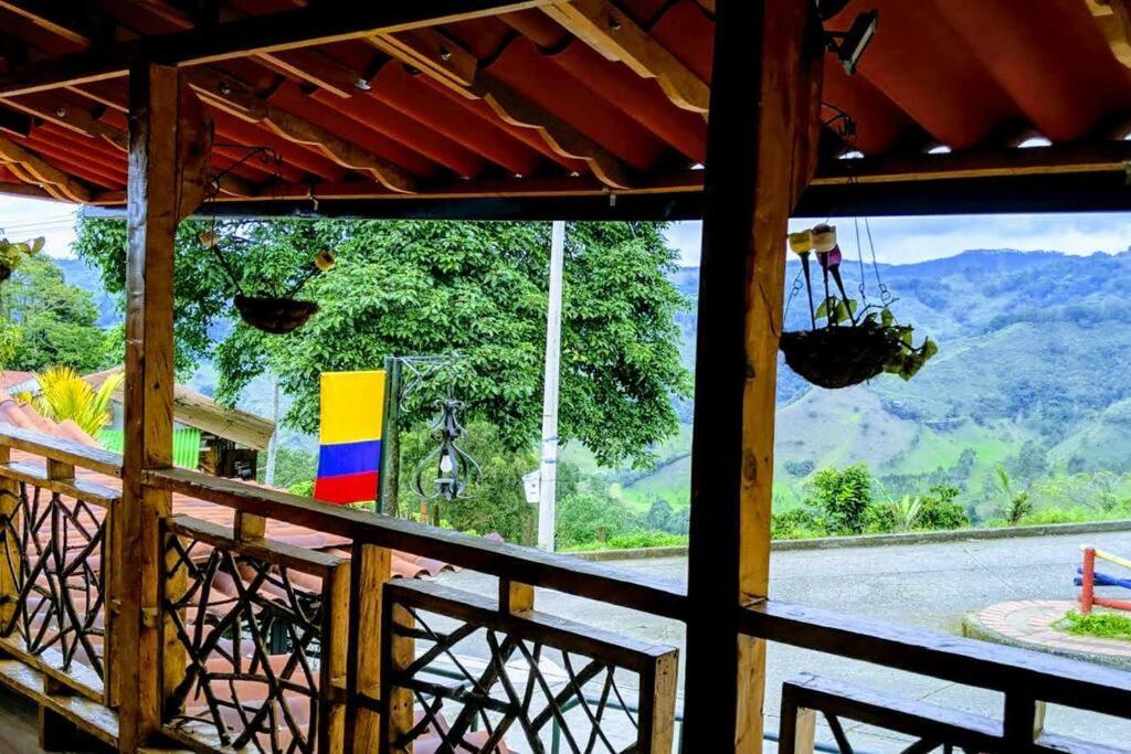 El Encanto Mountain Cabin Саленто Екстер'єр фото