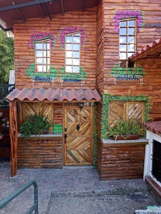 El Encanto Mountain Cabin Саленто Екстер'єр фото